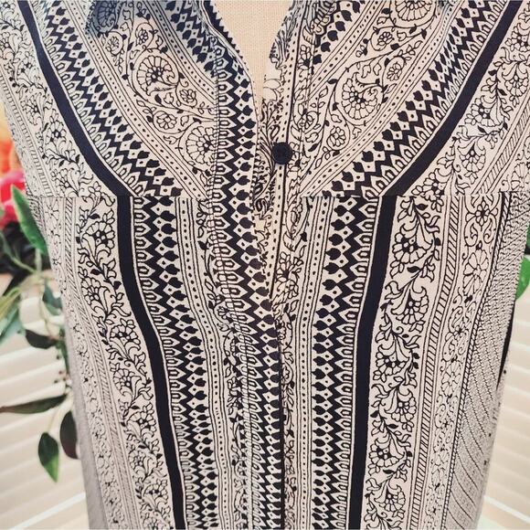 BAILEY 44 BLACK/WHITE SLEEVELESS BUTTON DOWN DRESS SIZE SMALL - Picture 3 of 9